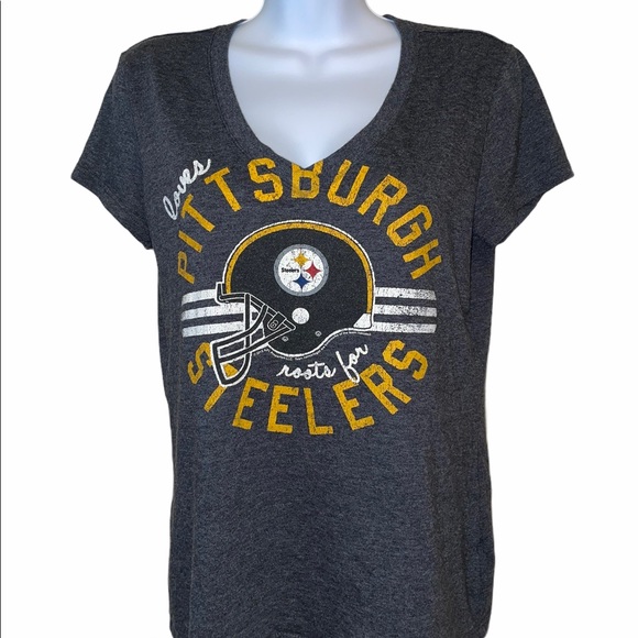NFL Tops - NFL PITTSBURGH STEELERS Woman’s V Neck SS TShirt